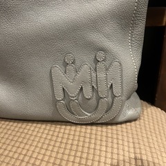 MIU  MIUトートバッグ の画像