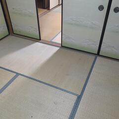 古い藁の畳　沢山有ります