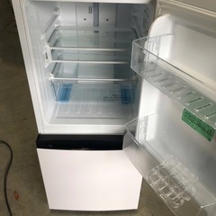 NO B223 🌈福岡市内配送設置無料✨🌈Hisense 冷蔵庫 HR-D1303 134L