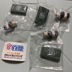 カプセルトイ　かわいくないパンダ