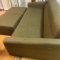 3人掛けソファ　オットマン付きの画像