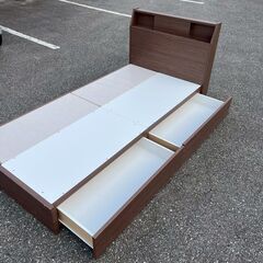 【ジモティ限定特価】 ニトリ シングルベッド フレーム ベッド下収納付 コンセント付 美品 ② Y1444の画像