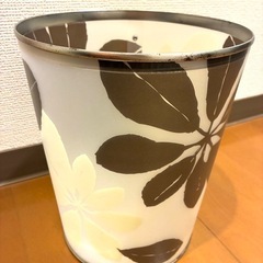 『お洒落な花柄🌼ゴミ箱🗑️』