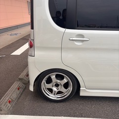 ダイハツタントの画像