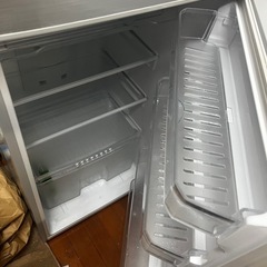 SHARP冷蔵庫の画像