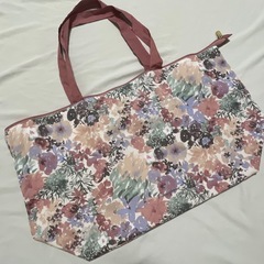 Francfrancの花柄キャリーオントートバッグです☺️