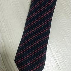 セリーヌ パリ 高級シルクネクタイ 総柄 ネイビー　レッド
