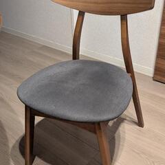 ダイニングチェア＆テーブルセットの画像