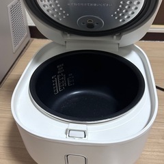 炊飯器の画像