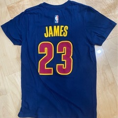 adidas CAVS JAMES 23 Tシャツ Sの画像