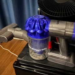 ダイソンのミニ掃除機の画像