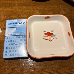 皿とグラス
