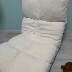 白 かわいい 座椅子