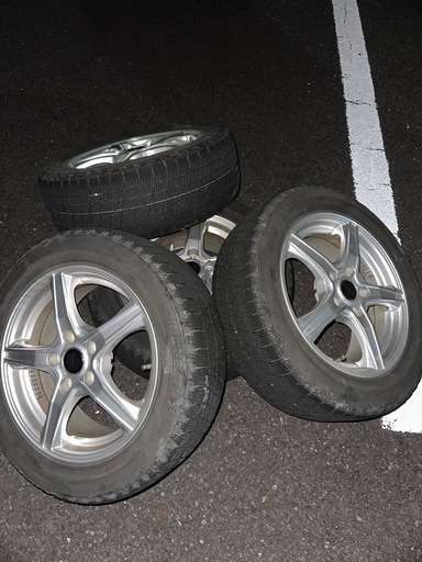 スタッドレスタイヤ