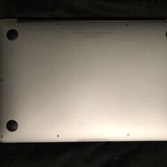 「MacBook Air 11インチ Early 2015　MJVP2J/A」超軽量薄型モバイルノートPC / Core i5搭載 / メモリー4GB / SSD-128GB / Webカメラ / Bluetooth / 無線LAN / MacOS(Sonoma－Patcher利用) ＋Office2019＋GarageBand・中古美品の画像