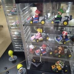 スーパーマリオブラザーズ　マリオカート　フィギュア