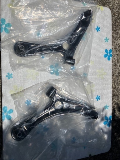 MK21S パレット　ルークス　新品　ロアアーム