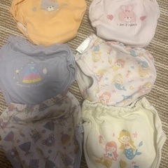 トレーニングパンツ　女児　６枚