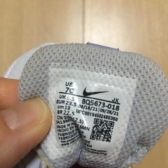 Nike 13cmキッズシューズ ホワイト/ピンクの画像