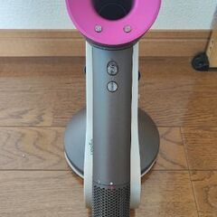 Dyson　ヘアドライヤーの画像