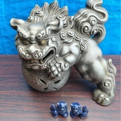 玉乗り獅子 置物 魔除け 縁起物 玉獅子 インテリア アンティー...