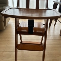 ベビー椅子