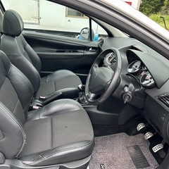 カッコイイプジョー　96500キロ　車検2年付き　税金込み28万の画像