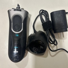 BRAUN ブラウン 髭剃り　3080s