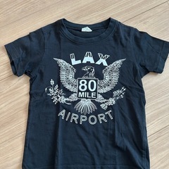 110cm男の子　黒色プリントTシャツ