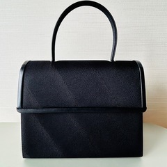 【美品】プチソワール　ブラックフォーマル　ハンドバッグ　マグネッ...