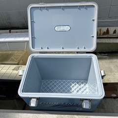 クーラーボックス　COOLLINERの画像
