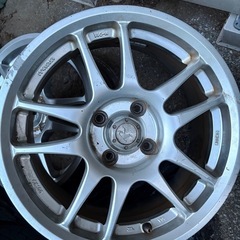 15インチアルミホイール　　　6.5j +40 4H100