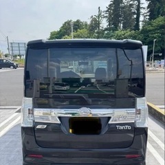 タントカスタム　人気のブラックターボ
の画像