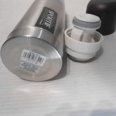【配送出来ます】ピーコック魔法瓶 広口タイプ サーモス（THERMOS）マグのセット（近くなら配送も可能です。宅配もお問合せ下さい）の画像