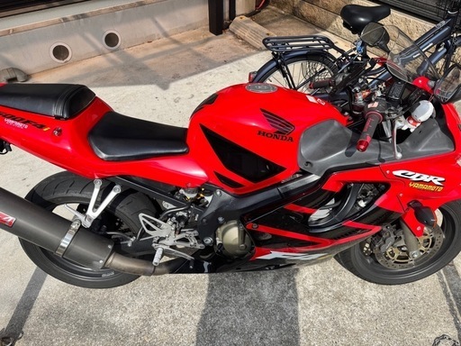 CBR600F4i 現車確認可能です