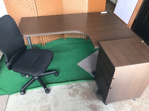 【決まりました】デスク・サイドワゴン・チェア3点セット