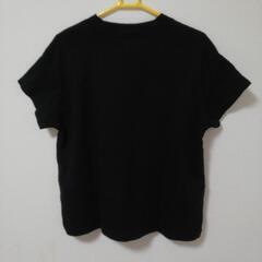 GU  レディースTシャツの画像