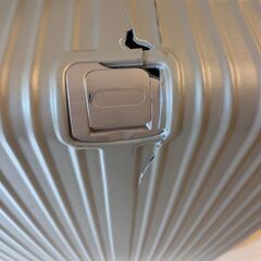 【ジャンク品】Lサイズスーツケース　ゴールドの画像