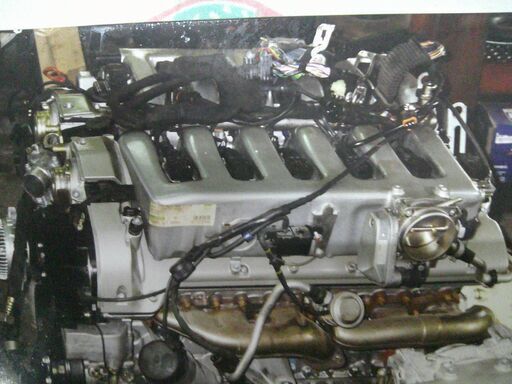 ベンツV8-V12リビルトエンジン専門工場-シリンダーボーリング等内燃機業務常設