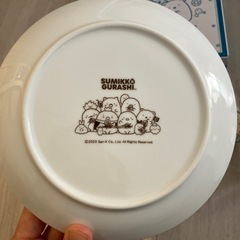 すみっコぐらし　お皿とグラスの画像