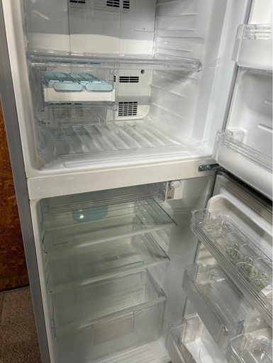 E2206 シャープ 冷蔵庫 2010年 228L 2ドア 正面傷あり