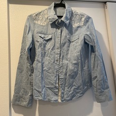 2WAY水色のレースブラウス