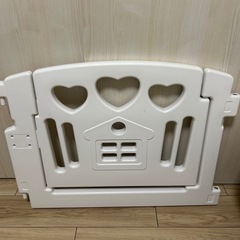 ベビーサークルの画像