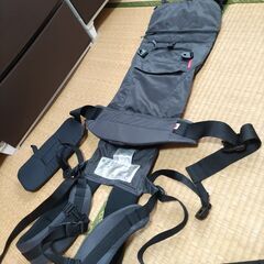 【値下げ中】angelette（アンジェレッテ）　抱っこ紐　取扱説明書有りの画像