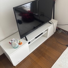 テレビ32型、録画機、fireスティックの画像