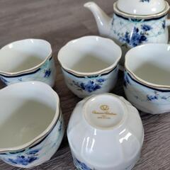 ジョバンニ・バレンチノ
ポット+カップ5客 計6点セット 洋食器 ジョバンニ ポット カップの画像