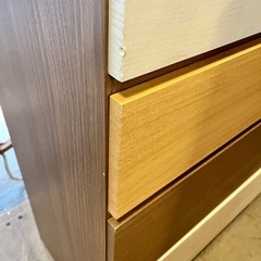 《売約済》【武蔵小山店】 ニトリ チェスト タンス 収納家具 5段 北欧風 木目 ナチュラル Karen 80 hc　カレン モダン インテリア 収納 引き出し タワーチェスト モザイクの画像