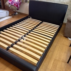 受け渡し予定の為停止　最終価格　ダブルベッドフレーム　の画像