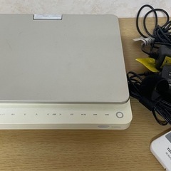 ポータブルDVDプレーヤー