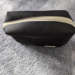 Salvatore Ferragamo　化粧品ポーチ①の画像